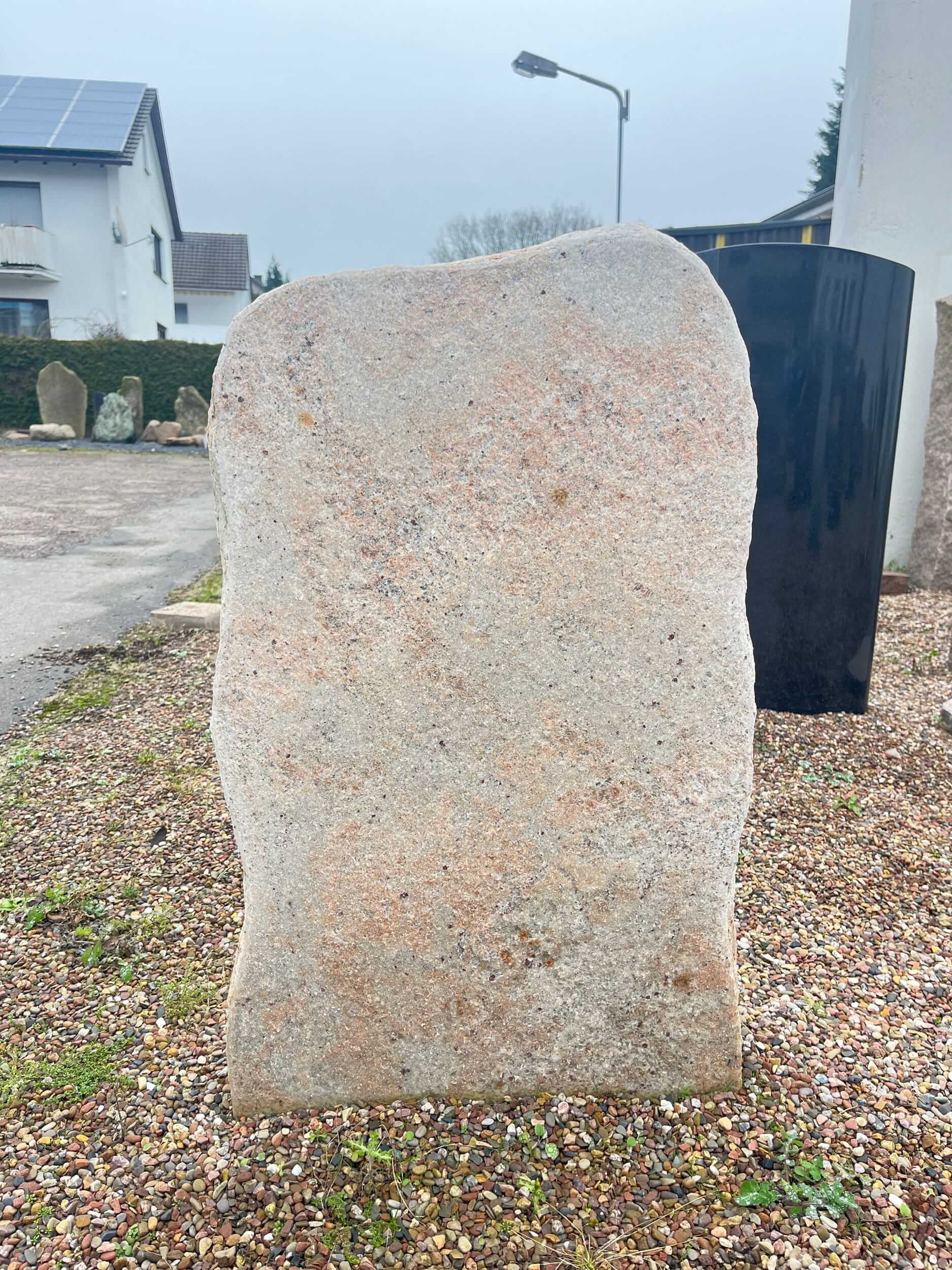 Findling Granit Rosa