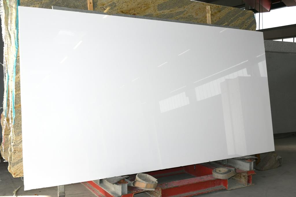 Super White Detail