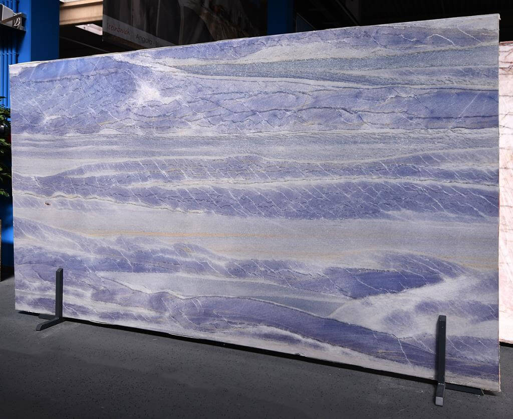 Azul Macaubas Oberfläche