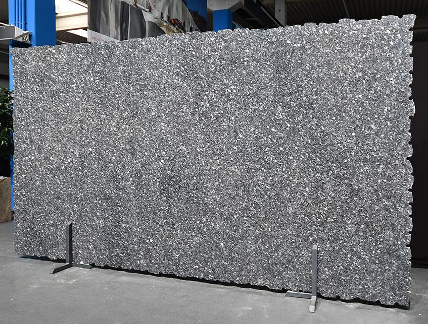 Labrador Blue Pearl GT Oberfläche