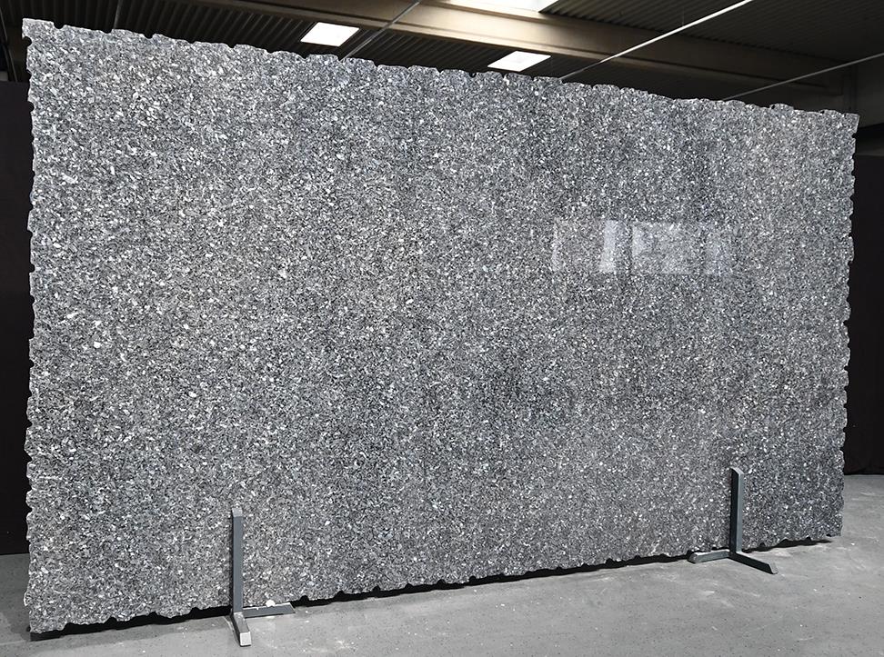 Labrador Blue Pearl GT Detail