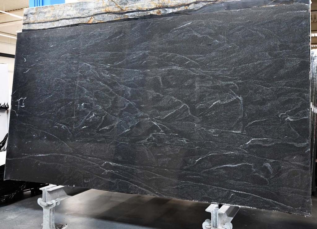 Virginia Black Oberfläche