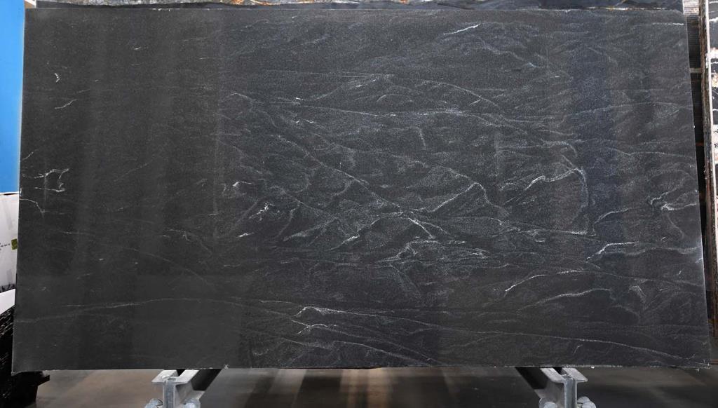 Virginia Black poliert