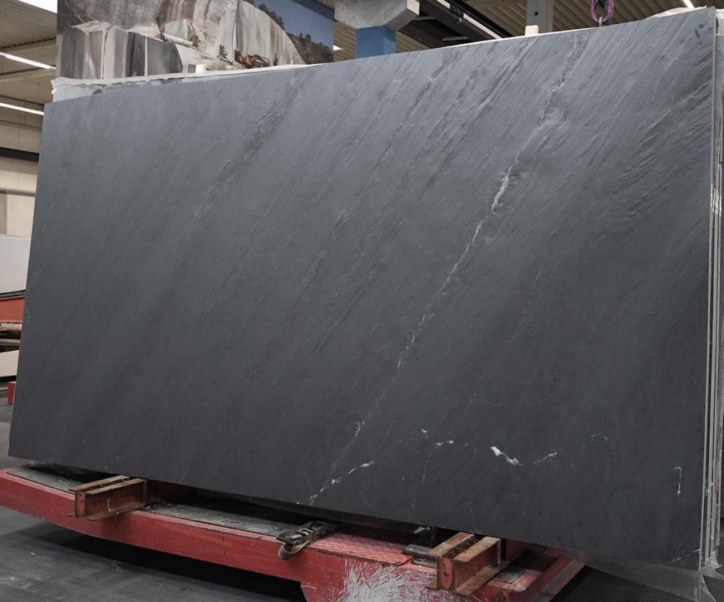 Ocean Black Phyllite Oberflaeche