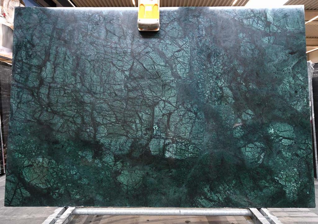 Verde Guatemala poliert